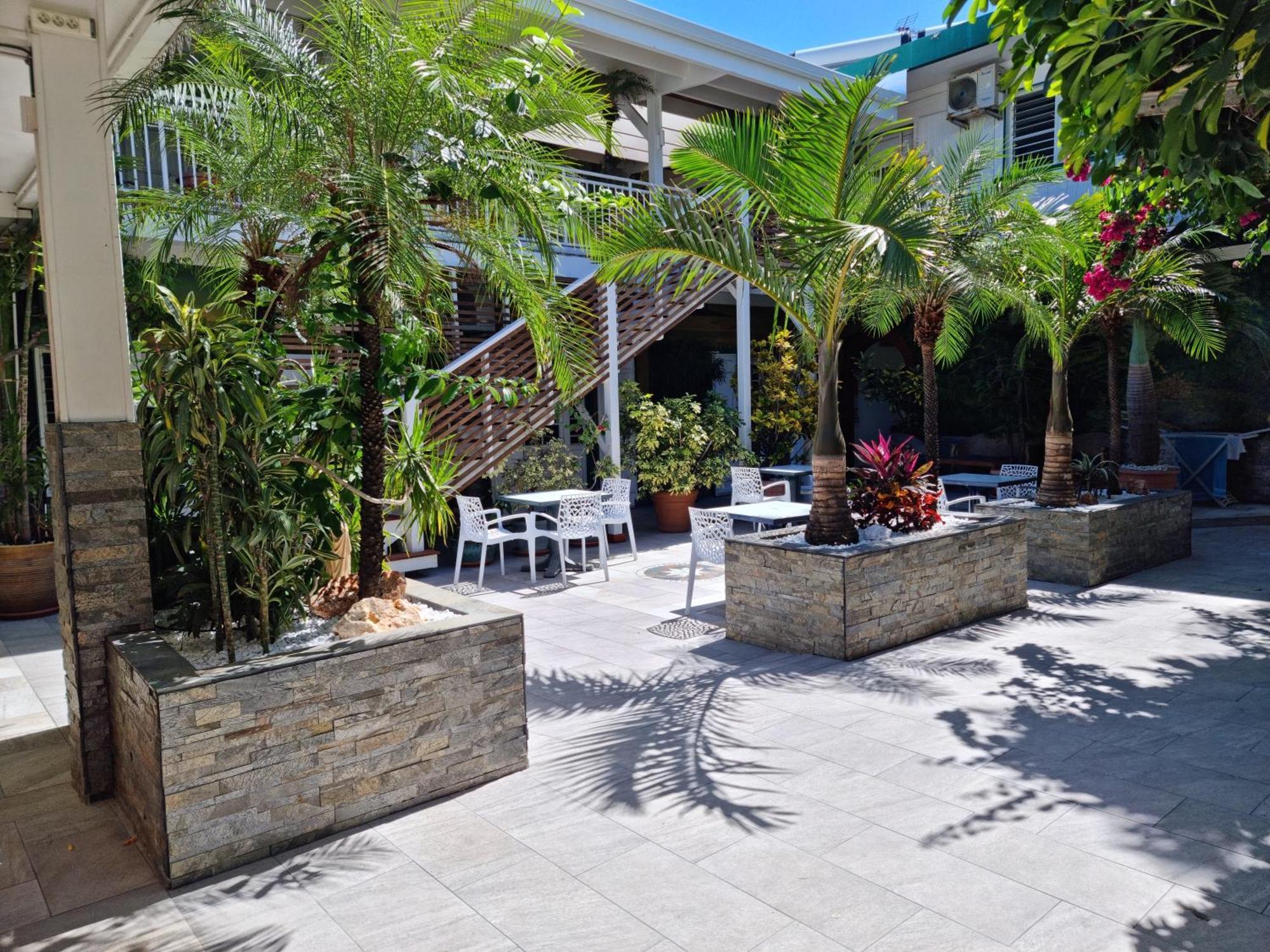 Hotel Chez Papa Daya Saint Pierre Exterior photo